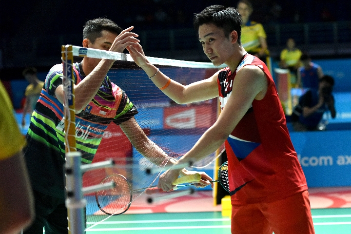 家的途中被 家的途中被