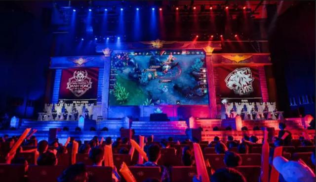 成为讨论焦 成为讨论焦